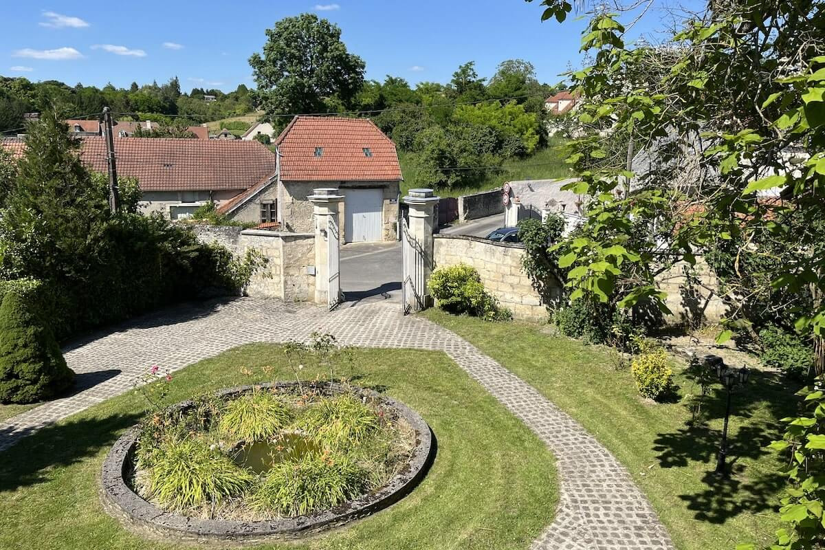 Présentation de La Maison Rouge à Beaurieux, maison d'exception en Champagne, à proximité de Reims